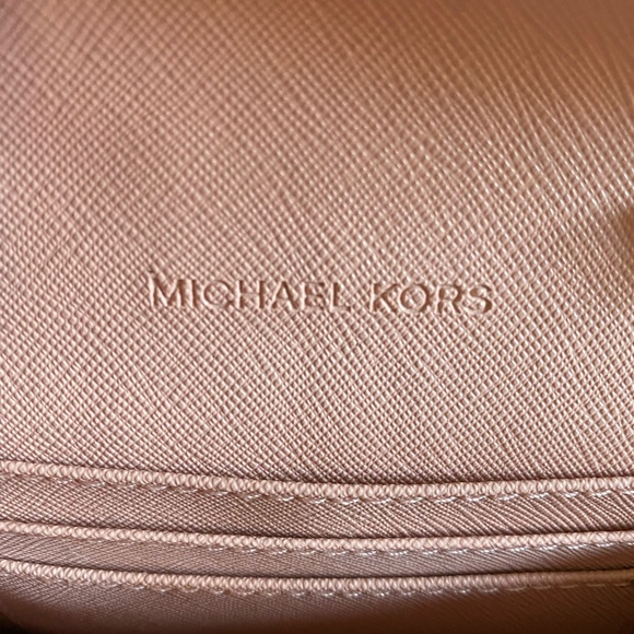 Michael Kors Convertible Crossbody/clutch - Picture 7 of 9